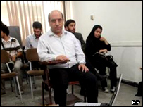 علی اشتری در دادگاه انقلاب